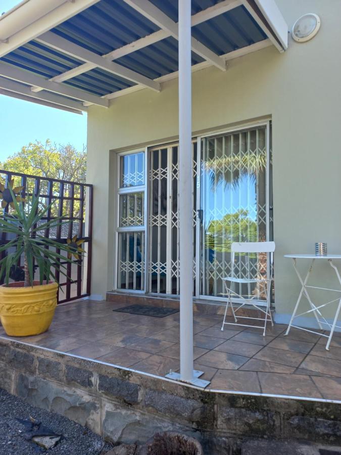 Dreamers Guesthouse - No Loadshedding King William's Town Exterior foto
